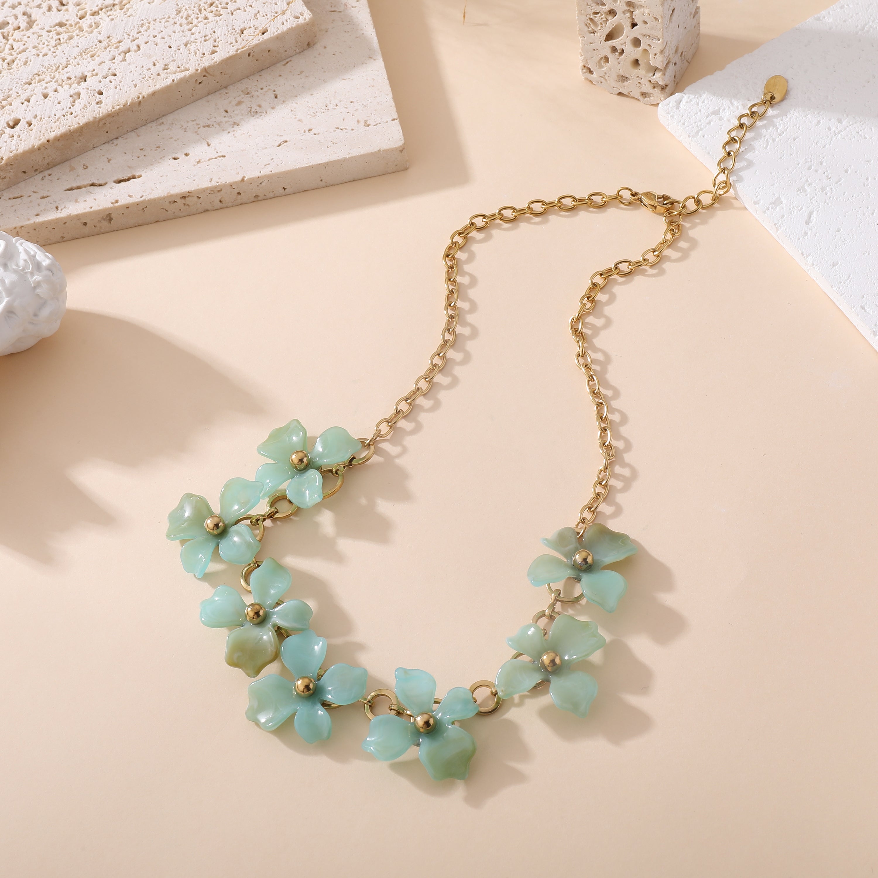 Collier fleurs
